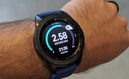 On-wrist in-workout experience